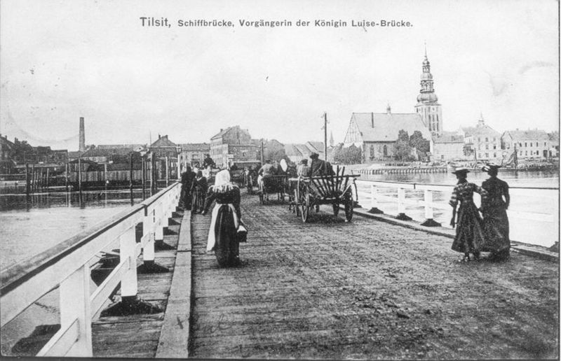 Datei:Schiffsbrücke Tilsit.jpg