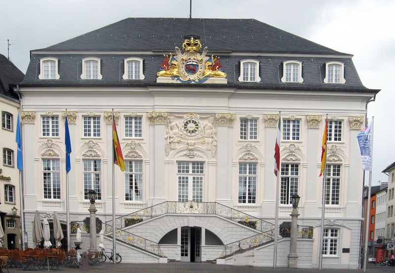 Datei:Rathaus-Bonn.jpg