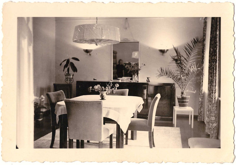 Datei:Aulowönen (Ostp.) - Ksp. Aulenbach - 1943 - Wohnhaus Teufel Speisezimmer.jpg
