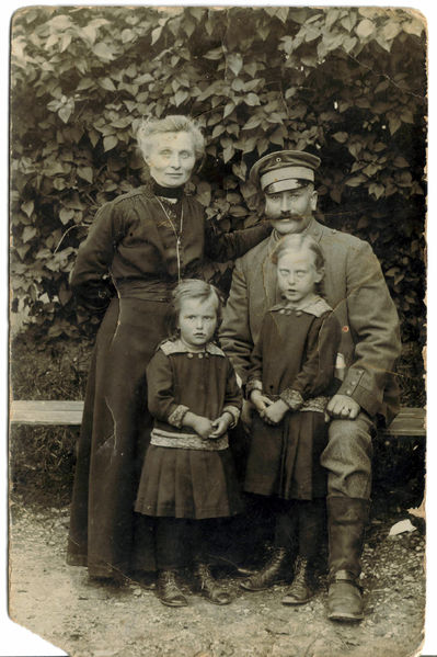 Datei:Aulowönen - Ksp. Aulenbach - 1916 - Familie Fleischermeister Nasner.jpg