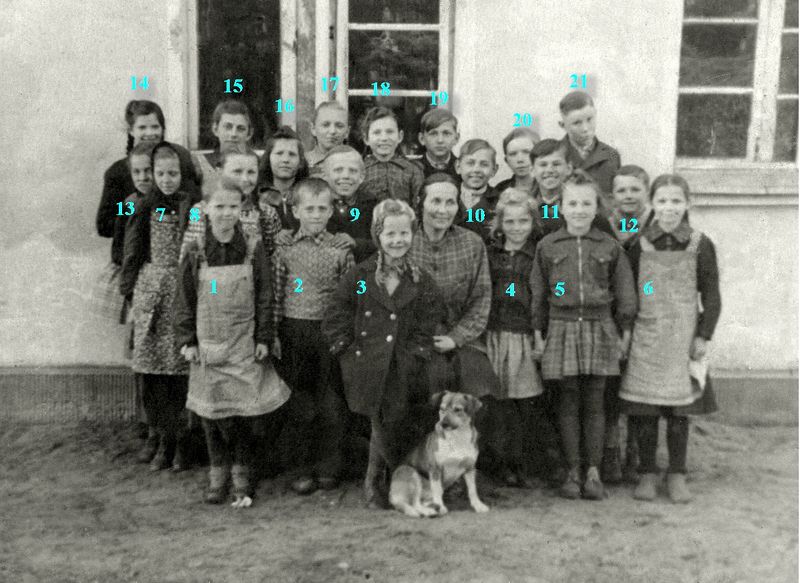 Datei:Schulklasse 1949 Nidden.jpg